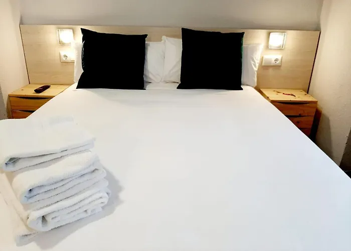 Lucia By Gaiarooms Pensión Salamanca